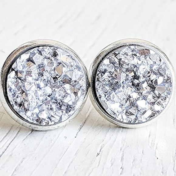 3/$20 Solid GREEN Earrings Silver Studs Tiny Round Earrings Circle Kids Girls - Picture 6 of 10